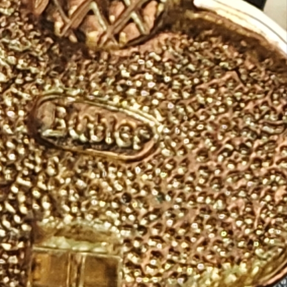 BUTLER Clip-on Earrings - Picture 3 of 7